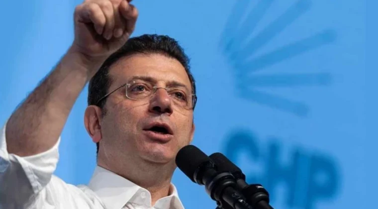 AİHM İmamoğlu için harekete geçti! İktidara kritik 6 soru İmamoğlu’nun başvurusunu öncelikli görüşme kararı alan AİHM, iktidara 6 soru yöneltti. Bu sorulardan dördü, hemen her başvuruda iletilen sorular. Ancak iki soru, İmamoğlu dosyasına özel… Biri davanın siyasi yönünü, diğeri ise tutuklama kararının cumhurbaşkanlığı adaylığı ile ilişkisini sorguluyor…