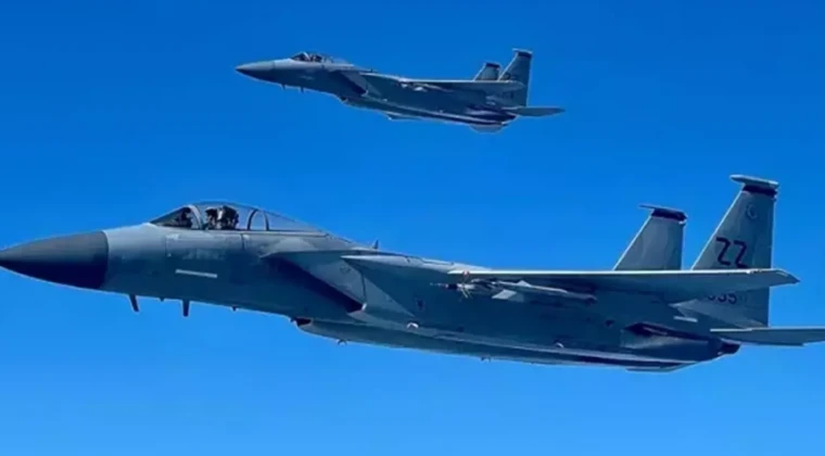 İran’ın ABD uçaklarını vuran silahları Türkiye’den aldığı iddiasına jet yalanlama İsrail medyası, İran’ın ABD’ye ait F-15 savaş uçağını Türkiye’den aldığı mühimmat ile düşürdüğünü iddia ederken, konuya ilişkin İletişim Başkanlığı’ndan yalanlama açıklaması geldi.