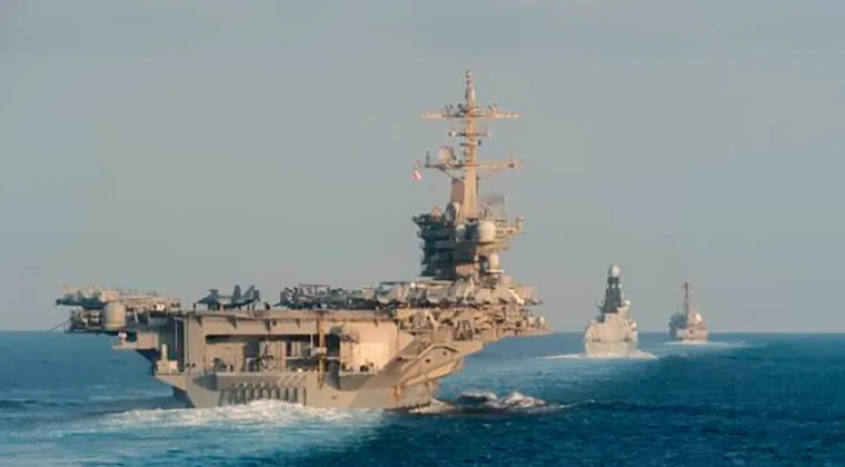 Hürmüz Boğazı’nda ABD ablukası başladı ABD, İran barış görüşmelerinin tıkanmasının ardından Hürmüz Boğazı üzerinden İran limanlarını kuşatmaya aldı. Trump, “Ablukaya yaklaşan İran gemileri cehenneme uçurulacak” dedi. Tahran’dan sert misilleme tehdidi geldi