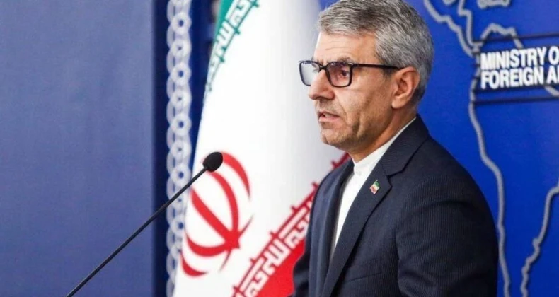 Trump ‘ateşkes istiyorlar’ demişti! İran’dan ilk açıklama geldi… İran Dışişleri Sözcüsü Bekayi, Trump’ın “İran ateşkes istedi” iddiasını reddederek açıklamaların gerçeği yansıtmadığını belirtti. Bekayi konu ile ilgili ‘yanlış ve asılsız’ olduğunu söyledi.