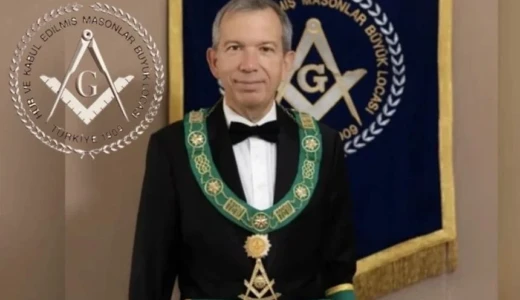 Hür ve Kabul Edilmiş Masonlar Derneği’ne kayyım atandı Hür ve Kabul Edilmiş Masonlar Derneği’nin Başkanı Remzi Sanver’in tutuklanmasının ardından derneğe genel kurul yapmaması nedeniyle mahkeme tarafından kayyım atandı.