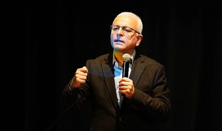 Merdan Yanardağ için Brüksel’de dayanışma etkinliği düzenlenecek. Yıllarını, insanımızın bilgilenmesi ve aydınlanması için harcayan ve ülkenin kötü gidişatı hakkında görüş ve düşüncelerini cesurca paylaşmaktan çekinmeyen Gazeteci-Yazar ve TELE 1 TV’nin kurucusu Dr. Merdan Yanardağ ile Brüksel’de “Dayanışma Etkinliği” düzenlendi.