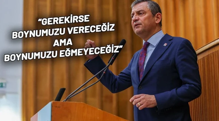 Özgür Özel’den kritik ‘Gülistan Doku’ iddiası: Bakanın danışmanından gazetecilere not… CHP Genel Başkanı Özgür Özel, TBMM’de partisinin grup toplantısında gündeme ilişkin açıklamalarda bulundu. Özel, Gülistan Doku dosyasındaki gözaltıların ardından Furkan Torlak’ın haberin nasıl yapılacağına ilişkin not gönderdiğini, Adalet Bakanı Akın Gürlek’in talimatıyla operasyon yapıldığını vurgulanmasını istediğini söyledi.