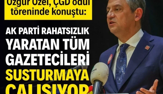 Özgür Özel: AK Parti rahatsızlık yaratan tüm gazetecileri susturmaya çalışıyor CHP Genel Başkanı Özgür Özel, ÇGD 2025 Yılı Başarılı Gazeteciler Ödül Töreni’nde yaptığı konuşmada, 17 gazetecinin halen cezaevlerinde tutuklu bulunduğunu vurgulayarak “Yargı, basın özgürlüğü üzerinde de bir siyasi sopaya dönüşmüş durumda. Yasanın yarattığı olanakla AK Parti yargı kolları, AK Parti aleyhinde rahatsızlık yaratan tüm gazetecileri susturmaya çalışıyor” dedi.