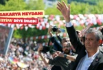 Özgür Özel: Yüzde 65 aldığınız Sakarya meydanı istifa diye inliyor Özgür Özel: Tayyip bey mitingleri çok yakından takip ediyor. Duymuştur ama duymadıysa söyleyeyim. Sakarya, hani bir zamanlar yüzde 65 aldığınız, bir zamanlar kalemiz dediğiniz Sakarya meydanı, istifa diye inliyor!