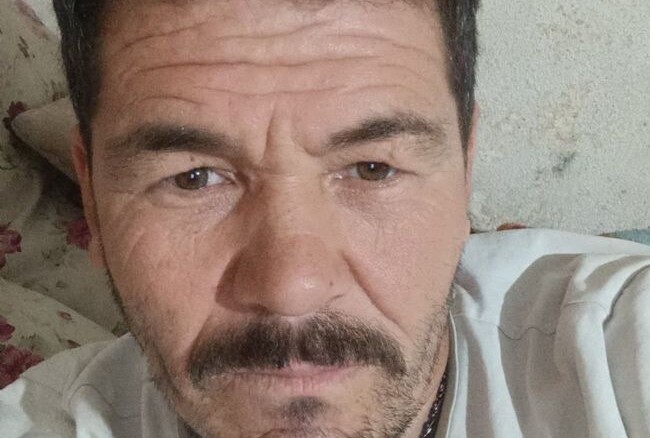 Taraflar arasındaki tartışma cinayetle bitti.. Mersin’in Tarsus ilçesi ile Adana sınırında iki taraf arasında çıkan tartışma cinayetle sonuçlandı.