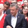Özgür Özel: Gençler, Cumhuriyet’e ve kazanımlarına sahip çıkmaya kararlı Ankara’daki “19 Mayıs Gençlik Korteji” yürüyüşüne katılan CHP Genel Başkanı Özgür Özel, “Bugünler Cumhuriyet’e sahip çıkmanın en önemli olduğu zaman ve görüyoruz ki gençler, Cumhuriyet’e ve Cumhuriyet’in kazanımlarına sahip çıkmaya kararlı” açıklamasını yaptı.