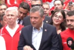Özgür Özel: Gençler, Cumhuriyet’e ve kazanımlarına sahip çıkmaya kararlı Ankara’daki “19 Mayıs Gençlik Korteji” yürüyüşüne katılan CHP Genel Başkanı Özgür Özel, “Bugünler Cumhuriyet’e sahip çıkmanın en önemli olduğu zaman ve görüyoruz ki gençler, Cumhuriyet’e ve Cumhuriyet’in kazanımlarına sahip çıkmaya kararlı” açıklamasını yaptı.