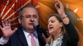 Şaşırtmadı: Burcu Köksal ve Mesut Özarslan AKP’ye geçiyor! Afyonkarahisar Belediye Başkanı Burcu Köksal ile Keçiören Belediye Başkanı Mesut Özarslan’ın AKP’ye geçeceği öne sürüldü. Kulislerde, iki ismin rozetlerinin gelecek hafta AK Parti Grup Toplantısı’nda Erdoğan tarafından takılacağı konuşuluyor