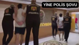 Komedyen Deniz Göktaş’a ters kelepçe! Tepki yağdı “Dini değerleri aşağılama ve cumhurbaşkanına hakaret” suçlamaları yapılan Deniz Göktaş’ın, ters kelepçe ile gözaltına alınmasına tepki yağdı.
